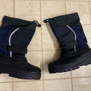 Kids size 3 LL Bean Snow Boots